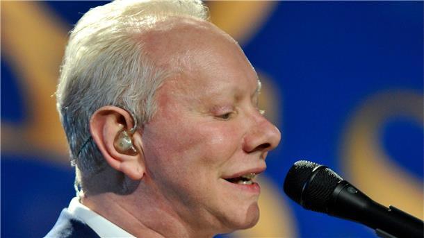 Der Alleskönner: Musikgenie Joe Jackson zum 70. Joe Jackson auf der Bühne der Avo Session in Basel