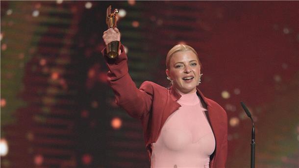 „Das Lehrerzimmer“ gewinnt Deutschen Filmpreis Jördis Triebel ist als beste Nebendarstellerin ausgezeichnet worden.