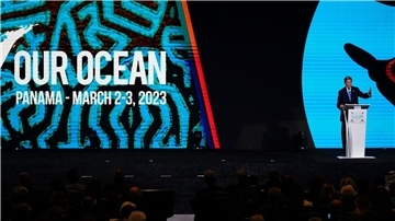 John Kerry, Sondergesandter des US-Präsidenten für Klimafragen, spricht am Eröffnungstag der Konferenz “Our Ocean„ in Panama-Stadt.