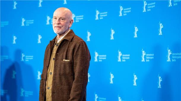 Hollywood-Außenseiter John Malkovich wird 70 John Malkovich stellt seinen Film „Seneca - Oder: Über die Geburt von Erdbeben“ auf der Berlinale vor.