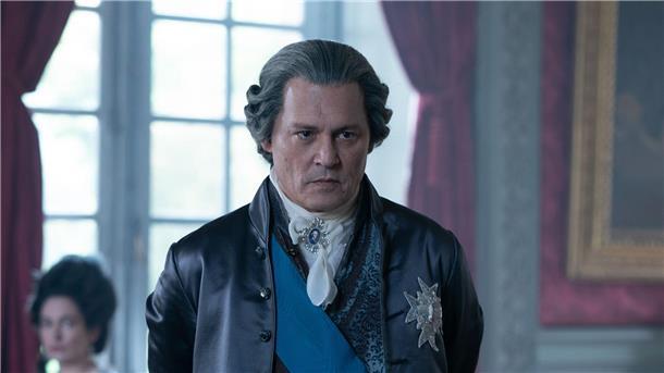 Johnny Depp als Louis XV. in einer Szene des Films „Jeanne du Barry - Die Favoritin des Königs“.