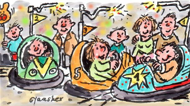 Johrmarkt: De Jugend höllt sik bi de Autoscooters op.
