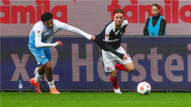 Bochum unter Coach Rösler weiter ungeschlagen Jonas Therkelsen und Holstein Kiel erkämpften sich noch einen Punkt.