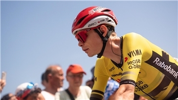 Jonas Vingegaard bleibt Gesamtführender der Spanien-Rundfahrt
