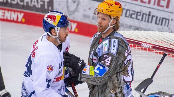 Tolle VIP-Tickets für den Playoff-Thriller der Pinguins am Sonntag zu gewinnen Jonathon Blum (links) und Philip Samuelsson haben hier noch etwas zu klären. In Spiel 6 der Playoff-Viertelfinalserie werden beide am Sonntag wohl wieder aufeinandertreffen. Und Sie können dabei sein.