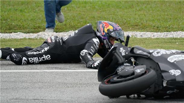 Schwerer Sturz: Weltmeister Martín erleidet Knochenbrüche Jorge Martín ist bei Testfahrten in Malaysia schwer gestürzt.