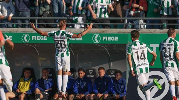 Inklusive Traumtor: Münster schlägt Hertha BSC Jorrit Hendrix traf sehr sehenswert für Münster.