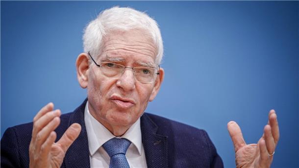 Zentralratspräsident äußert Sorge vor Uni-Protesten Josef Schuster zeigt sich besorgt über eine mögliche Ausweitung der Proteste an deutschen Hochschulen.