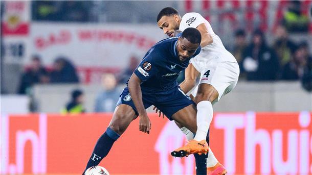 Dank El Khannouss und Undav - VfB siegt spät gegen Feyenoord Josha Vagnoman rückte kurzfristig für Luca Jaquez in die Startelf.