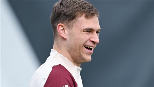 FC Bayern vor Celtic ohne Trio um kranken Palhinha Joshua Kimmich feierte schon einen Sieg in Glasgow.