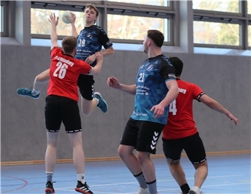 Die HSG Unterweser spielt in der Handball-Regionsliga gegen den DSC Oldenburg.