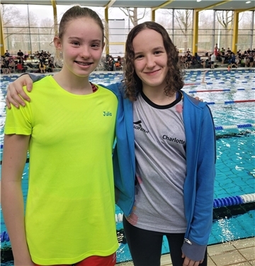 Julia Thamer und Charlotte Rüther vom SV Nordenham