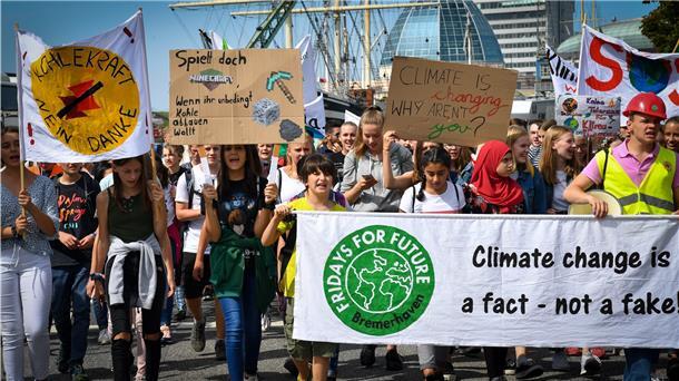 Junge Leute haben "Fridays For Future" auch auf Bremerhavens Straßen gebracht.