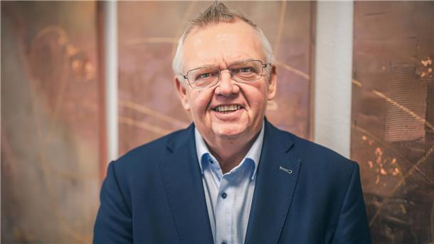 Bremerhavener Kämmerer: „So prekär war es noch nie“ Kämmerer Torsten Neuhoff (CDU) gibt den Kurs vor: Es muss gespart werden