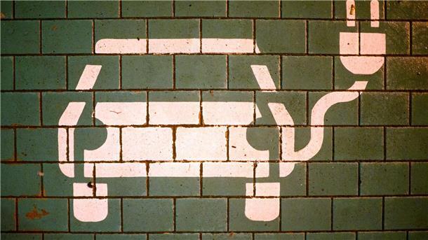 Rabattschlacht bei E-Autos erreicht Europa Käufer von E-Autos können auch in Europa zunehmend mit Preisnachlässen rechnen.