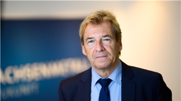 Kann sich einen schnellen Abschied von Benzin- und Dieselautos nicht vorstellen: Niedersachsenmetall-Chef Volker Schmidt. (Archivbild)