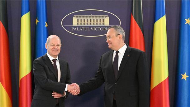 Scholz will Schengen-Beitritt Rumäniens bis Ende des Jahres Kanzler Olaf Scholz trifft Rumäniens Ministerpräsident Nicolae Ciuca in Bukarest.