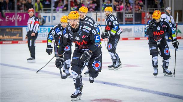 Kapitän Jan Urbas erzielte das erste Tor für die Pinguins im Halbfinale.