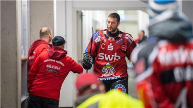 Fans wählen den Spieler des Monats der Fischtown Pinguins Kapitän Jan Urbas war im Dezember mit fünf Toren und acht Vorlagen Topscorer der Fischtown Pinguins.