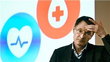Karl Lauterbach hat Wort gehalten: Die Finanzierung der Hebammen in Krankenhäusern ist gesichert.
