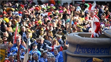 Karneval in Düsseldorf: „Für die regionale Wirtschaft ist der Karneval ein Lichtblick“, sagt IW-Direktor Michael Hüther.