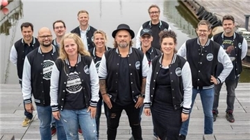 Die Mitglieder der Band Delicious Divine