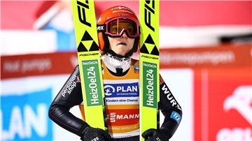 Katharina Schmid konnte beim Silvesterspringen nicht überzeugen.