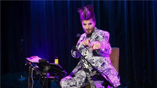 Kay Ray eröffnet die Saison im Theater im Fischereihafen.