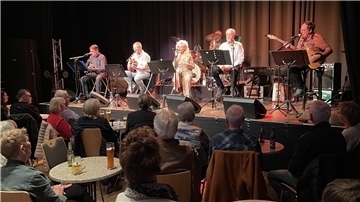 Lehrerband, EAL, Jahnhalle