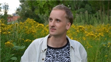Keno Hannemann spricht über seine Erfahrungen in der Ausbildung zum Heilerziehungspfleger.