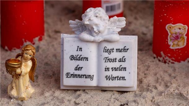 Fabian starb am Tag seines Verschwindens Kerzen und Engel erinnern an Fabian.