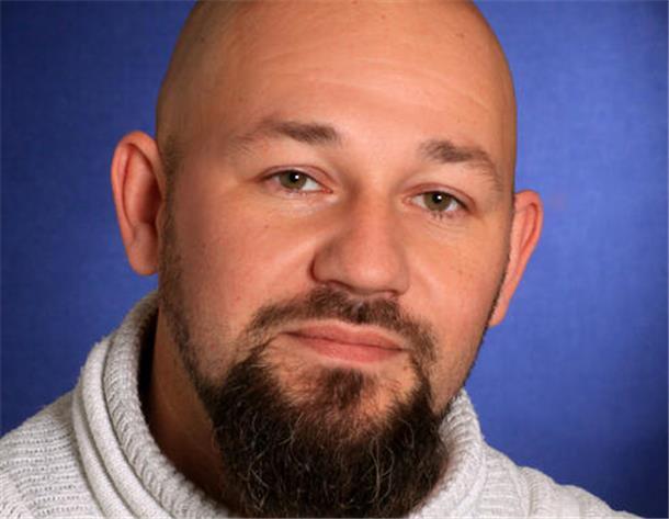 Kevin Schäfer, AfD, tritt aus der Fraktion aus. Für die Partei hat dies auch finanzielle Auswirkungen.