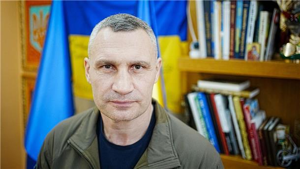 Kiews Bürgermeister Klitschko dankt deutscher Hilfe Kiews Bürgermeister Vitali Klitschko hat Journalisten der Deutschen Presse-Agentur in seinem Büro im Rathaus der ukrainischen Hauptstadt empfangen.