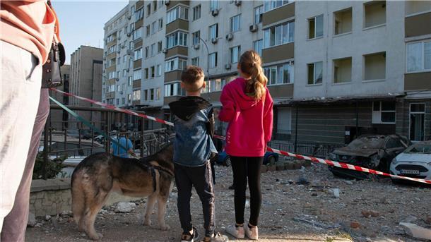 Urlaub in Stade für ukrainische Kinder - Spender gesucht Kinder und Jugendliche im Alter von 8 bis 16 Jahren aus der Region Mykolajiw sollen in Niedersachsen Ferien machen. (Symbolbild)