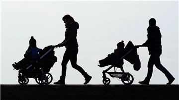 Kinderwagen kosten oft mehrere hundert Euro