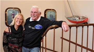 Knapp 20 Jahre hat Alwin Göhring die Yachtschule My Way in Nordenham geleitet. Seine Nachfolge übernimmt Tina Klußmann.