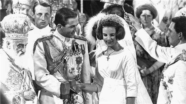 Vor 50 Jahren schafften die Griechen die Monarchie ab König Konstantin und seine Braut, die dänische Prinzessin Anne-Marie, werden am 18. September 1964 getraut.