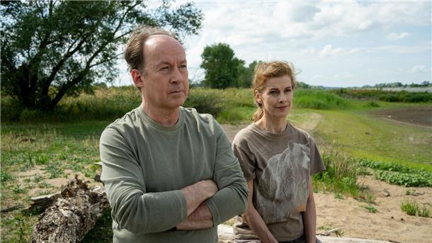 Neuer „Wendland“-Krimi im ZDF: War sie ein Teufelssauger? Kommissar Jakob Stiller hat bei den Ermittlungen mit der Zwillingsschwester der Toten zu tun.
