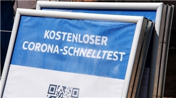 Kostenlos sind die Corona-Schnelltests nur für Bürger. Der Bund vergütet das Angebot mit bis zu 18 Euro pro Test. Dies hat auch Kriminelle angelockt.