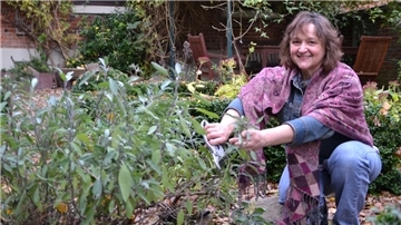 „Kreatives aus Naturmaterialien“ ist der Titel des Workshops, den Heide Scheider anbietet.