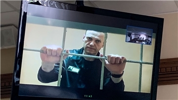 Nawalny nennt Putin Verbrecher und geht erneut in Einzelhaft Kremlkritiker Alexej Nawalny muss erneut in Einzelhaft.