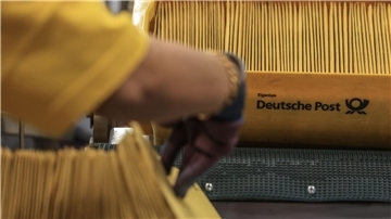 Künftig müssen Briefe an sechs Tagen die Woche zugestellt werden - also auch an Montagen.