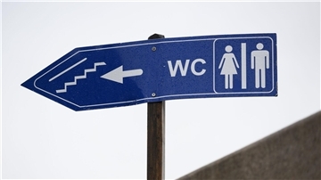 Künftig wird es in Amsterdam mehr öffentliche Toilettenangebote für Frauen geben.