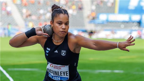 Olympiasiegerin Ogunleye hofft auf nächsten Grund zum Feiern Kugelstoß-Olympiasiegerin Yemisi Ogunleye zählt bei der Wahl zur „Sportlerin des Jahres“ zu den Favoritinnen.