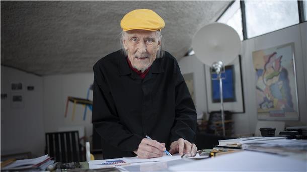 Finnischer Designer Yrjö Kukkapuro gestorben Kukkapuro starb im Alter von 91 Jahren.