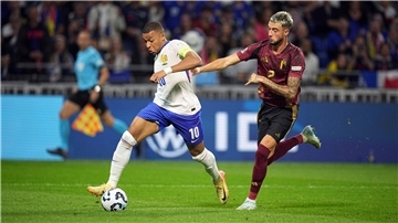 Kylian Mbappé (l.) fehlt Vizeweltmeister Frankreich in der Nations League.
