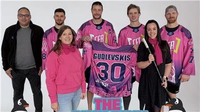 Ladies Circle 23 verlost in Zusammenarbeit mit den Fischtown Pinguins Sondertrikots für den guten Zweck.