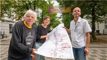  Jochen Hertrampf, Miriam Gieseking und Olaf Dietzel (v. li.) sind das Organisationsteam fürs Bremerhavener Goethestraßenfest am 3. September 