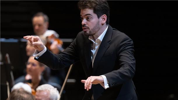 Festival lädt Philharmoniker mit Dirigent aus Israel aus Lahav Shani soll Chefdirigent der Münchner Philharmoniker werden (Archivbild).