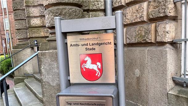 26-jähriger Mann soll Mithäftlinge in der JVA Bremervörde gewürgt haben.  Landgericht